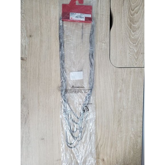 Kohls Jennifer Lopez Shimmer Mixed Layered Multirow Silver Chain Necklaces NWT - Picture 4 of 6